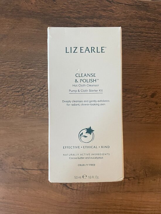 Liz Earle Other - Liz Earle Cleanse & Polish - Hot Cloth Cleanser